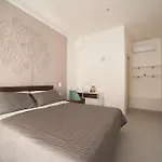 达达套房旅馆 4* 那不勒斯