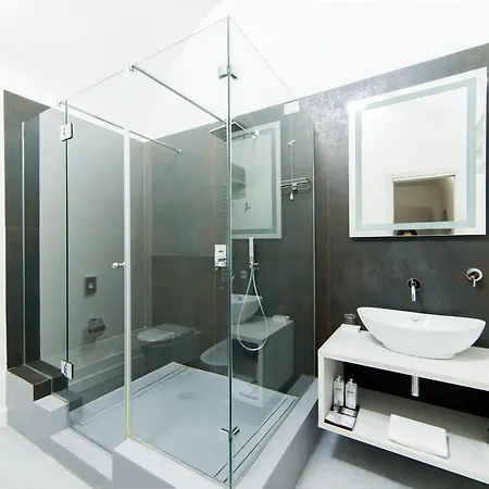 Dada Pensión Nápoles